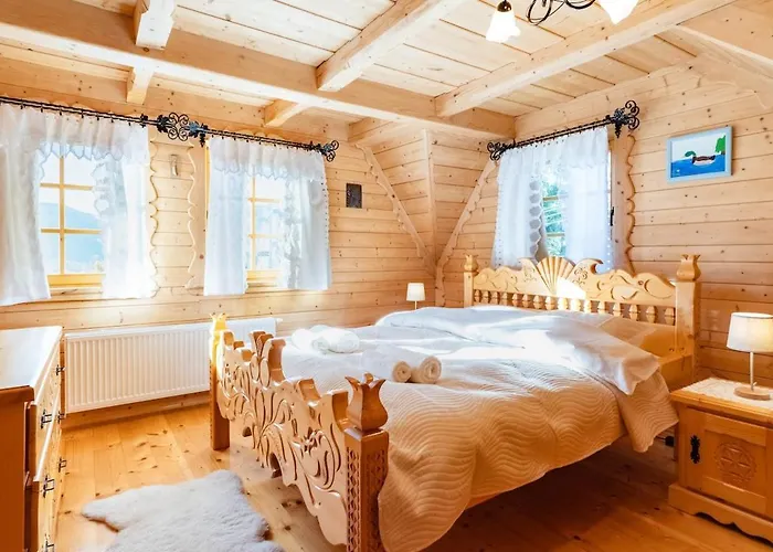 Szept Giewontu-mountain Base